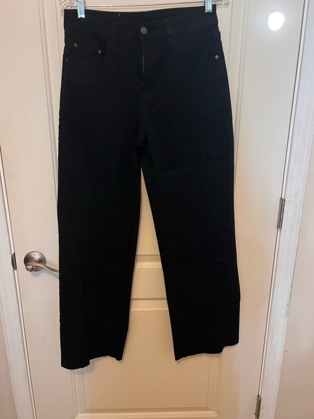 Black Wide-Leg Women’s Jeans